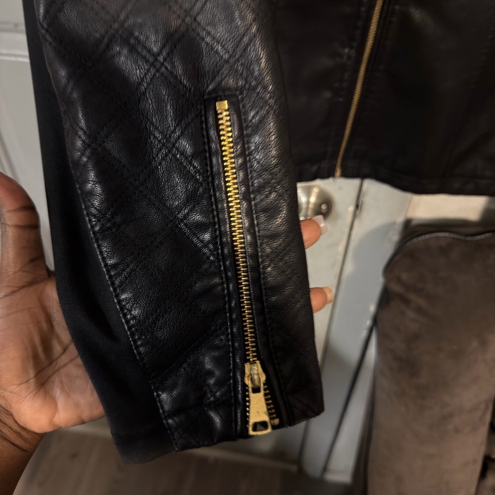 Baccini Black Faux Leather Jacket - Picture 4 of 5
